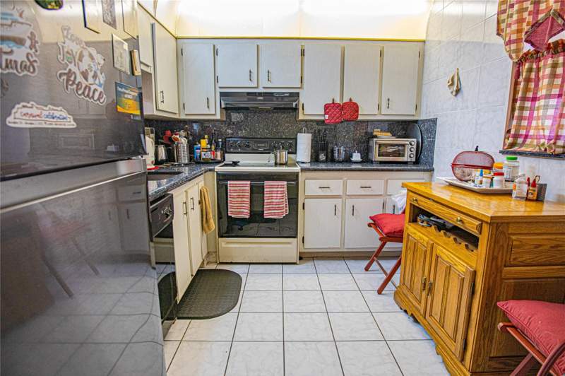 2 bedroom Condominium at 2850 Somerset Drive #307L, Somerset At Lauderdale La, Lauderdale Lakes — photo 4