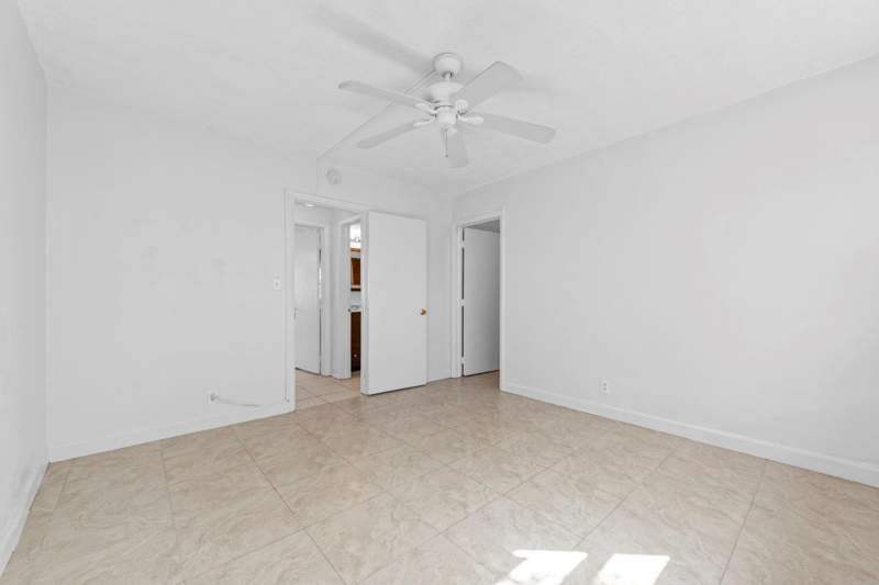 1 bedroom Condominium at 625 Antioch Avenue #104, Harwick House, Fort Lauderdale — photo 3