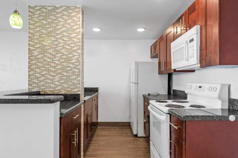 625 Antioch Avenue #104, Fort Lauderdale FL - photo 9 of 19