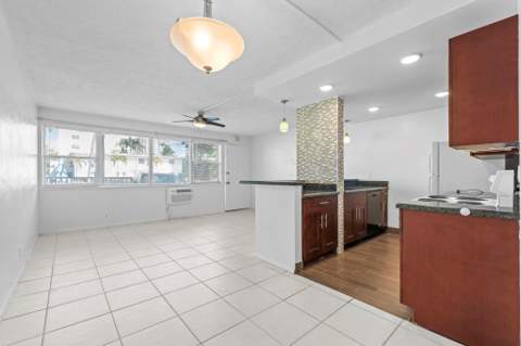 625 Antioch Avenue #104, Fort Lauderdale FL - photo 10 of 19