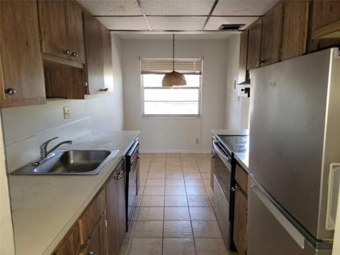 3121 NW 47th Terrace #403, Lauderdale Lakes FL - photo 7 of 17