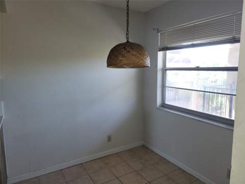 3121 NW 47th Terrace #403, Lauderdale Lakes FL - photo 8 of 17
