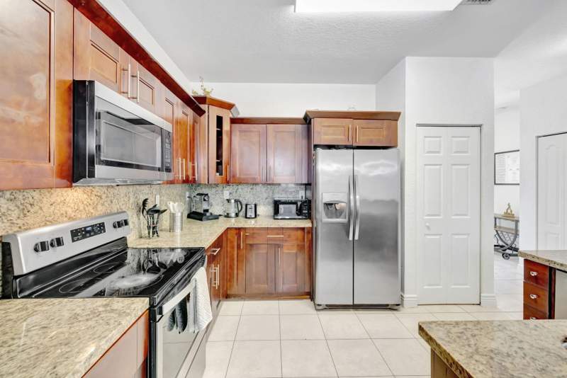 4 bedroom Single Family Residence at 1816 SW 21st Street, Osceola Park 9-46 B, Fort Lauderdale — photo 3