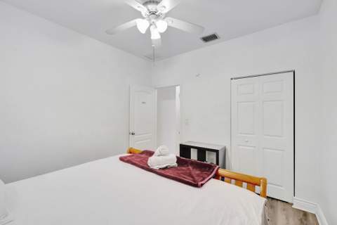 1816 SW 21st Street, Fort Lauderdale FL - photo 18 of 36