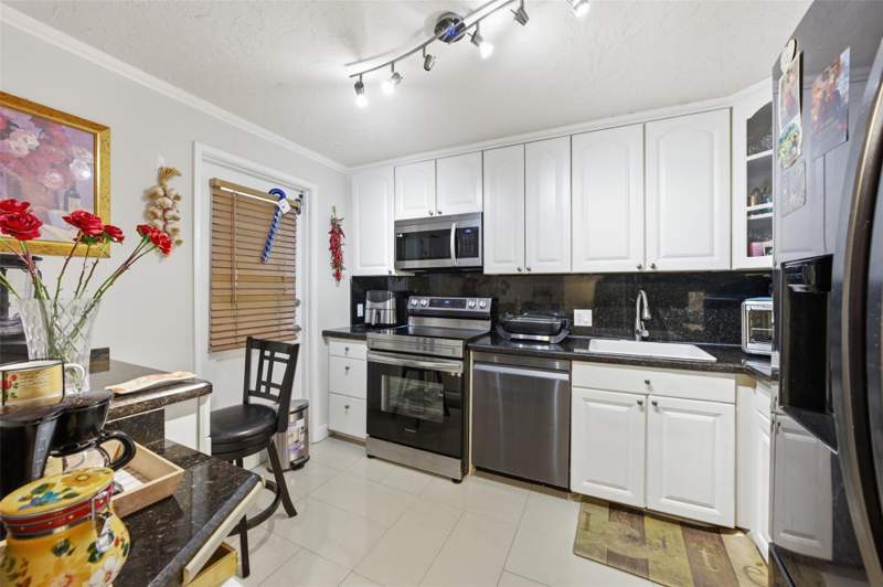 3 bedroom Condominium at 3000 S Course Drive #201, Palm-Aire, Pompano Beach — photo 2