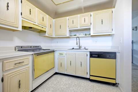 2801 Somerset Drive #401, Lauderdale Lakes FL - photo 9 of 23