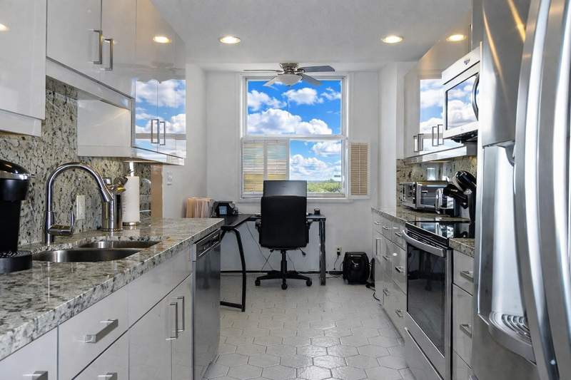 2 bedroom Condominium at 4330 Hillcrest Drive #420, Hillcrest, Hollywood — photo 5