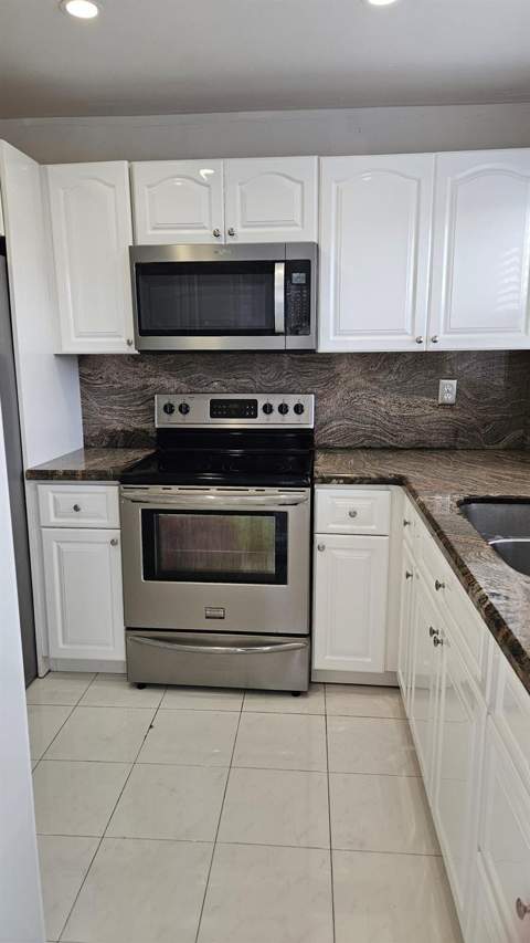 4042 NW 19th Street #F411, Fort Lauderdale FL - photo 7 of 18