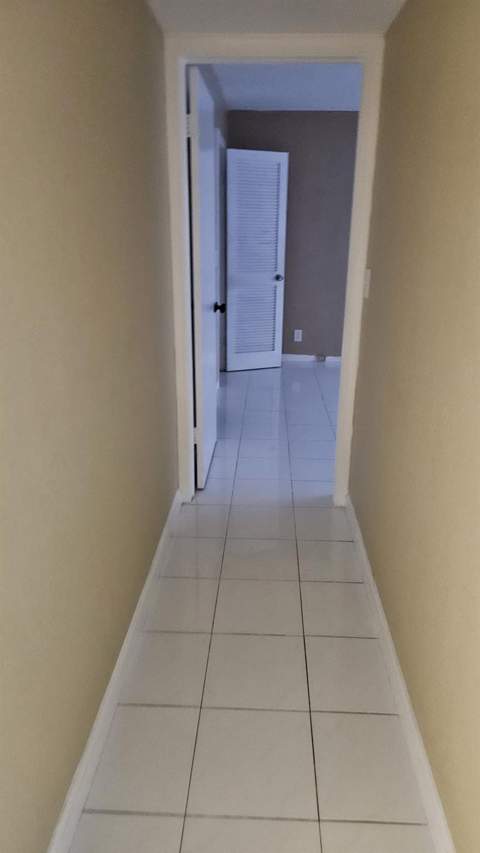 4042 NW 19th Street #F411, Fort Lauderdale FL - photo 9 of 18