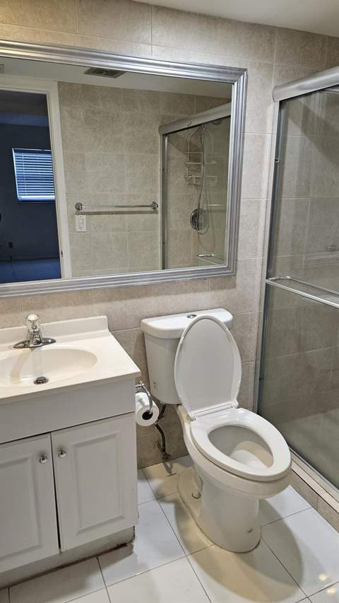4042 NW 19th Street #F411, Fort Lauderdale FL - photo 10 of 18