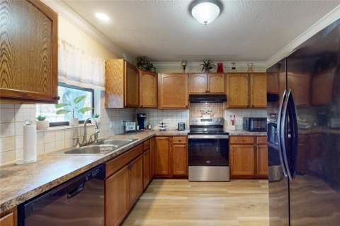 7105 Coquina Avenue, Fort Pierce FL - photo 6 of 37