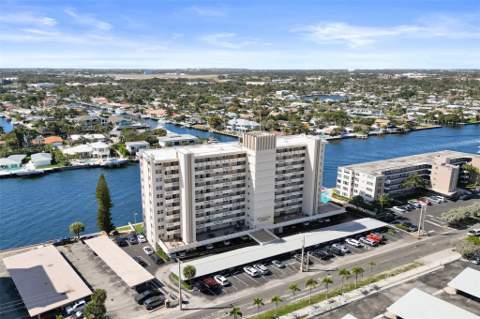 303 N Riverside Drive #Ph3, Pompano Beach FL - photo 22 of 32