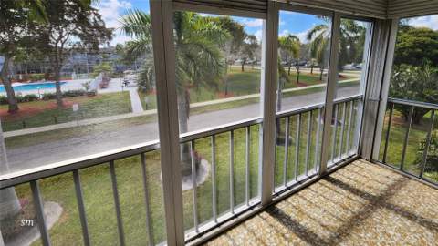 4900 Washington Street #309, Hollywood FL - photo 15 of 29