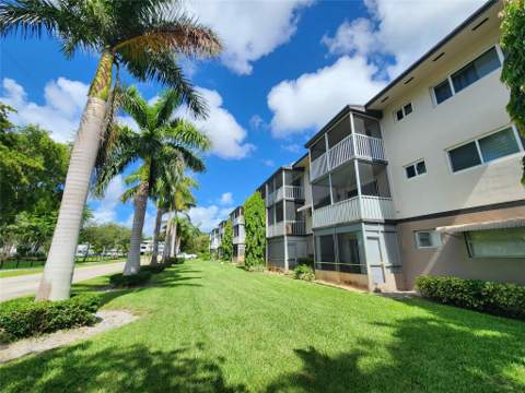 4900 Washington Street #309, Hollywood FL - photo 17 of 29