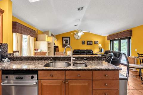 12121 NW 2nd Drive, Coral Springs FL - photo 18 of 33