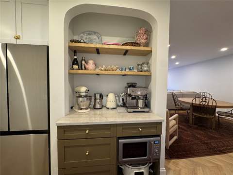 9 NE 19th Court #211C, Wilton Manors FL - photo 17 of 37