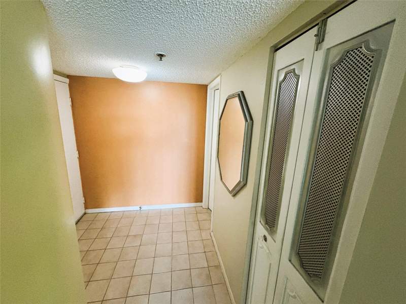 3 bedroom Condominium at 3940 Inverrary Boulevard #701a, 18th Hole At Inverr, Lauderhill — photo 5