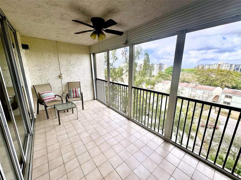 3 bedroom Condominium at 3940 Inverrary Boulevard #701a, 18th Hole At Inverr, Lauderhill — photo 3