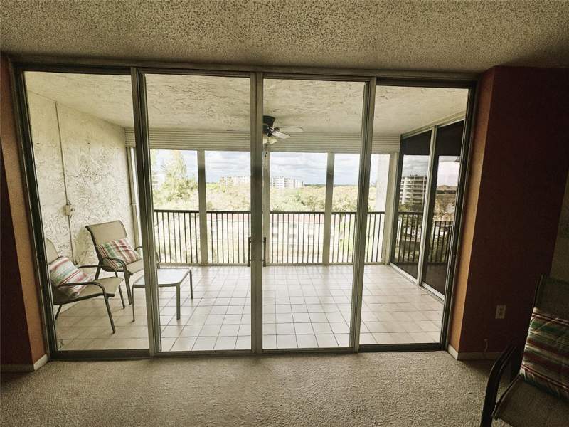 3 bedroom Condominium at 3940 Inverrary Boulevard #701a, 18th Hole At Inverr, Lauderhill — photo 4