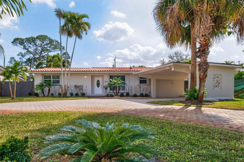 3 bedroom Single Family Residence at 1762 NE 38th Street, Oakland Park 2nd Add-Resu, Oakland Park — photo 2