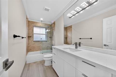 1762 NE 38th Street, Oakland Park FL - photo 10 of 42