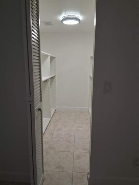 9800 Sunrise Lakes Boulevard #109, Sunrise FL - photo 6 of 22