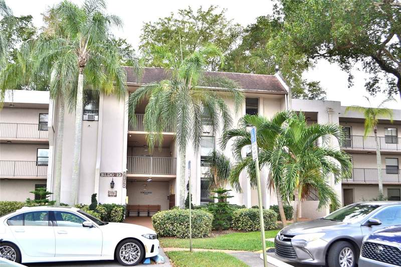 2 bedroom Condominium at 8150 W Mcnab Road #210, Concord Village, Tamarac — photo 2