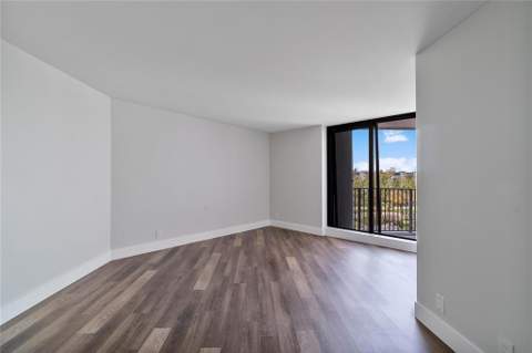 300 Three Islands Boulevard #306, Hallandale Beach FL - photo 16 of 58