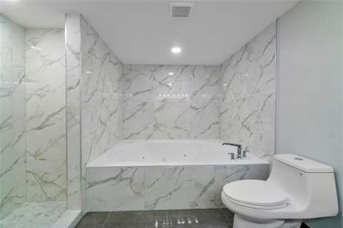 300 Three Islands Boulevard #306, Hallandale Beach FL - photo 19 of 58