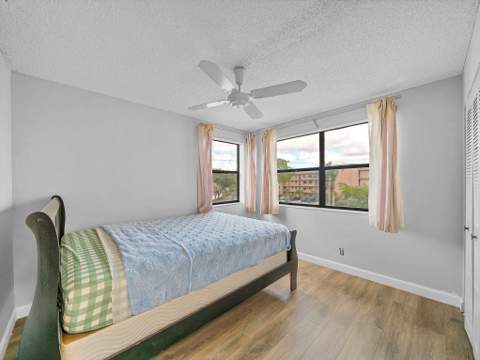 10466 Sunrise Lakes Boulevard #312, Sunrise FL - photo 11 of 57