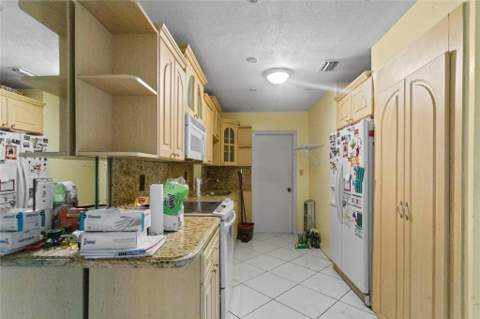 1411 NW 51st Avenue, Lauderhill FL - photo 7 of 44