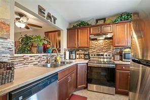 2 bedroom Condominium at 5151 W Oakland Park Boulevard #204, Hawaiian Gardens, Lauderdale Lakes — photo 2