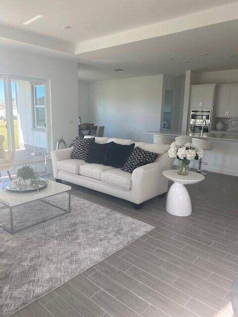 4 bedroom Single Family Residence at 1121 Haywagon Trail, Arden Pud Pod J, Loxahatchee — photo 2
