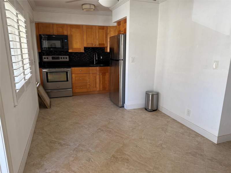 2 bedroom Condominium at 2131 NE 42nd Court #202e, Venetian Park Gardens, Lighthouse Point — photo 3