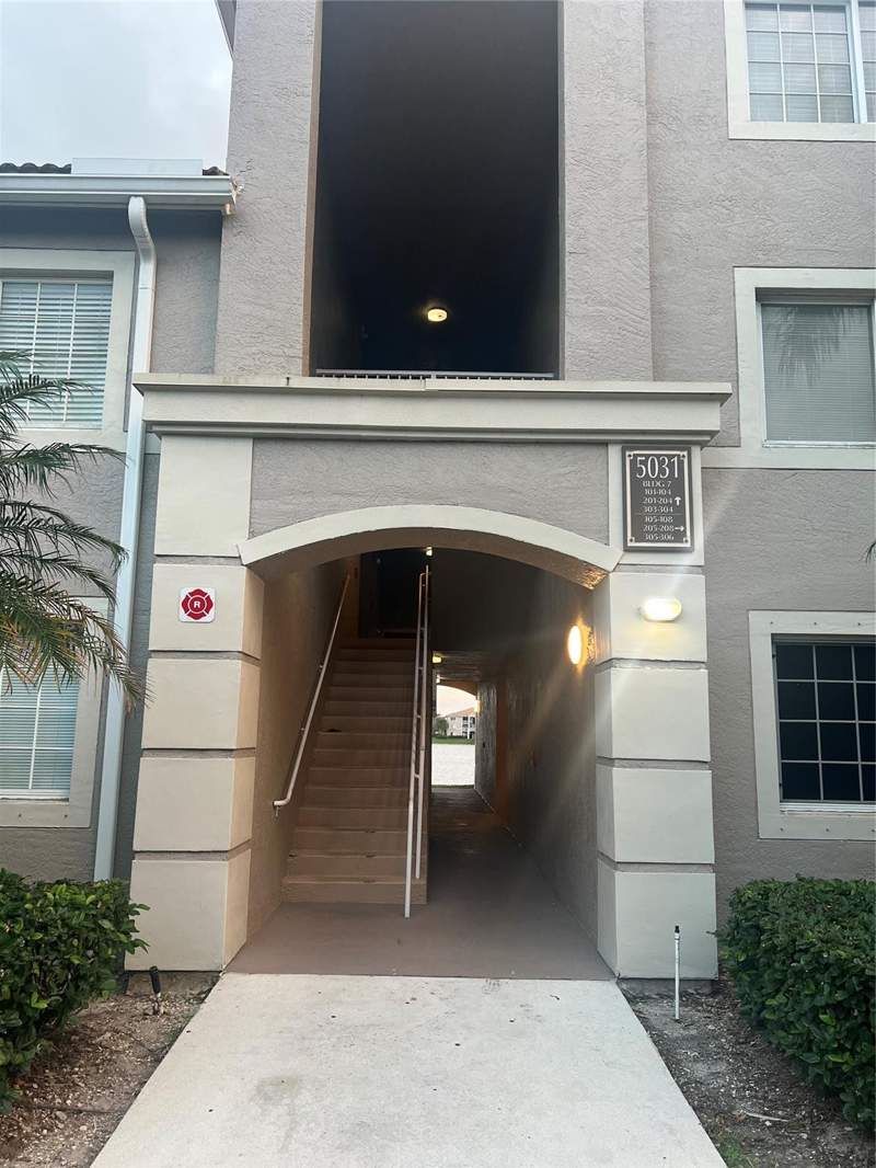 2 bedroom Condominium at 5031 Wiles Road #202, Evergreen Lakes Condo, Coconut Creek — photo 2