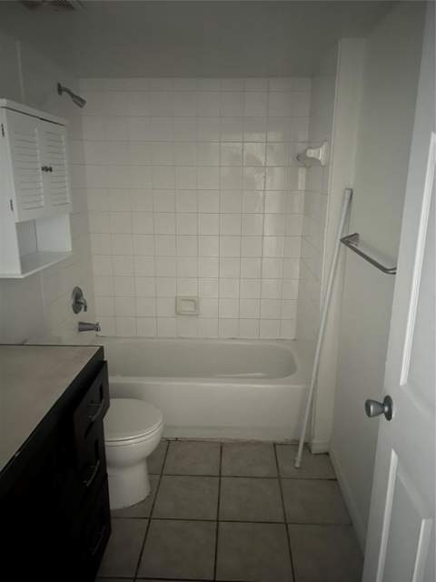 5031 Wiles Road #202, Coconut Creek FL - photo 14 of 19