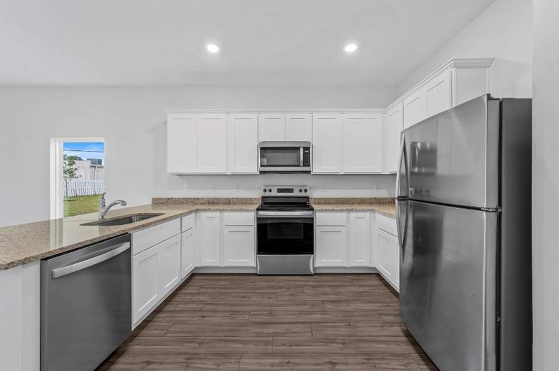 4 bedroom Single Family Residence at 5808 Tangelo Drive, Indian River Estates, Fort Pierce — photo 4