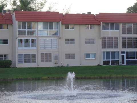 2831 E Sunrise Lakes Drive #209, Sunrise FL - photo 19 of 34