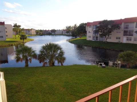 2831 E Sunrise Lakes Drive #209, Sunrise FL - photo 20 of 34