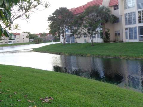 2831 E Sunrise Lakes Drive #209, Sunrise FL - photo 21 of 34