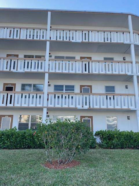 2 bedroom Condominium at 2075 Cornwall D #2075, Century Village, Boca Raton — photo 2