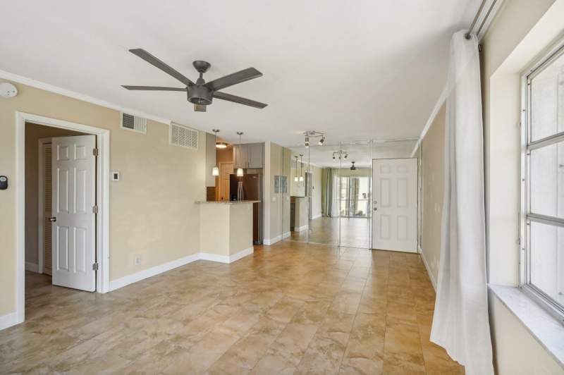 1 bedroom Condominium at 3040 NE 16th Avenue #402, River Shores, Oakland Park — photo 5