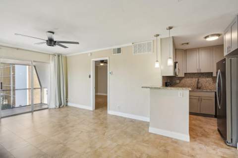 3040 NE 16th Avenue #402, Oakland Park FL - photo 7 of 30
