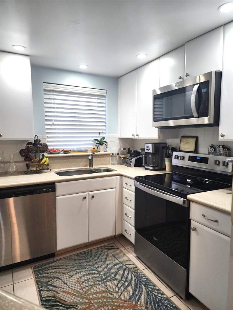 1 bedroom Condominium at 804 SE 7th Street #101, Hampton Gardens, Deerfield Beach — photo 5