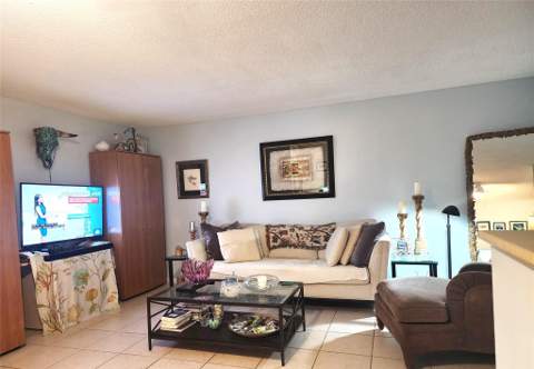 804 SE 7th Street #101, Deerfield Beach FL - photo 8 of 15