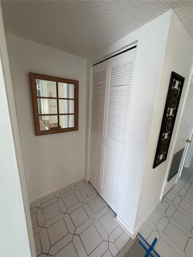 1 bedroom Condominium at 4851 NW 21st #403, Castle Gardens #14, Lauderhill — photo 5