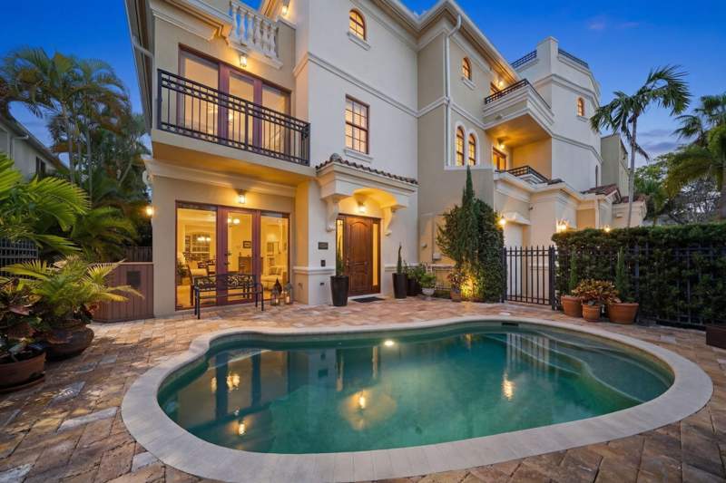 3 bedroom Townhouse at 645 NE 17th Way #645, Seven Corners Townhomes, Fort Lauderdale — photo 2