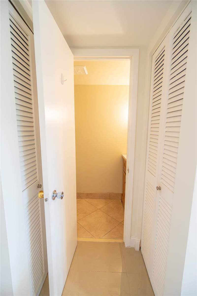 1 bedroom Condominium at 300 Diplomat Parkway #309, Fairways Riviera, Hallandale Beach — photo 4