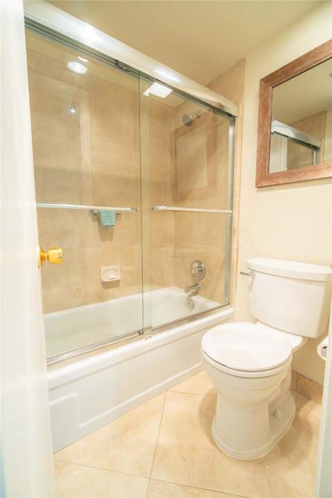 300 Diplomat Parkway #309, Hallandale Beach FL - photo 16 of 25