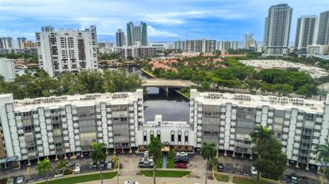 300 Diplomat Parkway #309, Hallandale Beach FL - photo 20 of 25